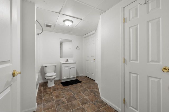 609 7th St SE, Minot, ND 58701