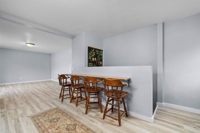 609 7th St SE, Minot, ND 58701