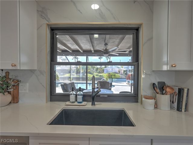 5343 SW 8th CT, Cape Coral, FL 33914