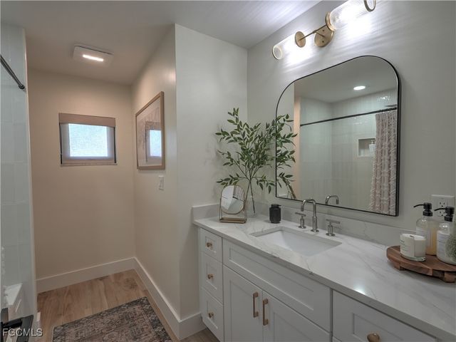 5343 SW 8th CT, Cape Coral, FL 33914