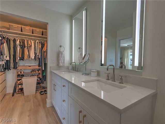 5343 SW 8th CT, Cape Coral, FL 33914