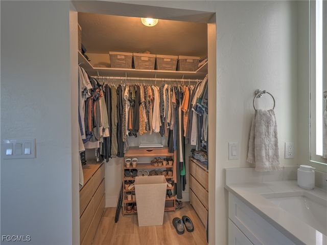 5343 SW 8th CT, Cape Coral, FL 33914