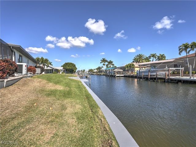5343 SW 8th CT, Cape Coral, FL 33914