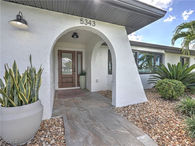5343 SW 8th CT, Cape Coral, FL 33914