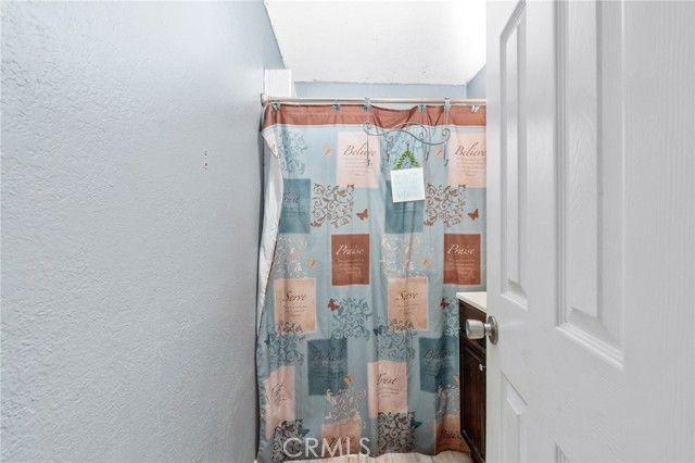 645 E King, Rialto, CA 92376