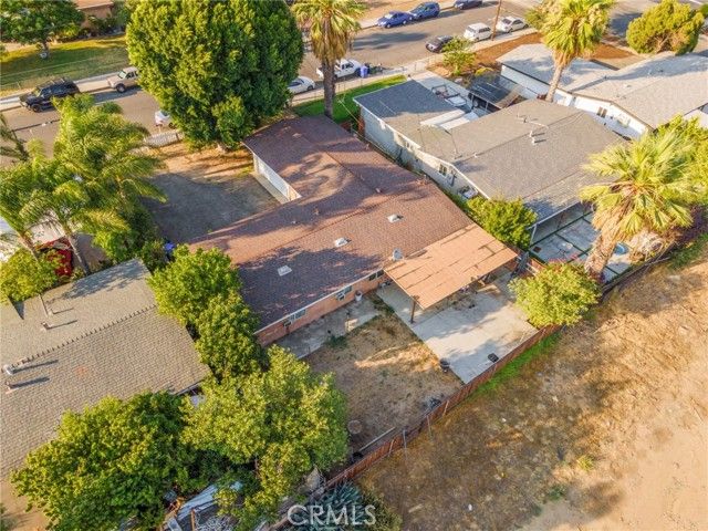 645 E King, Rialto, CA 92376