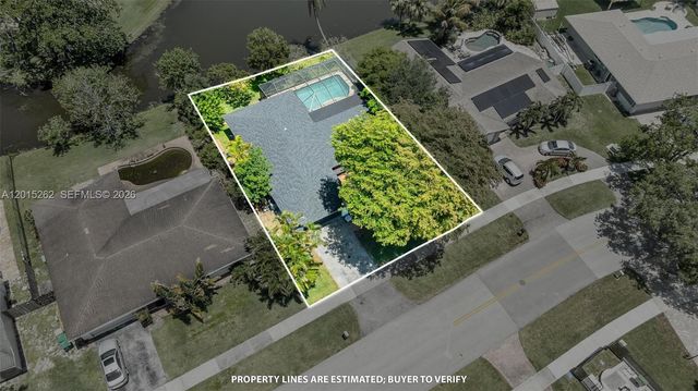 8207 SW 26th Pl, Davie, FL 33328