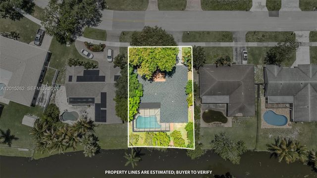 8207 SW 26th Pl, Davie, FL 33328
