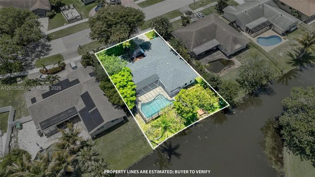 8207 SW 26th Pl, Davie, FL 33328