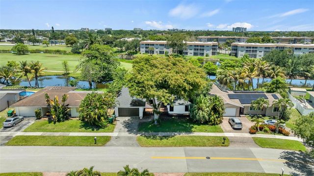 8207 SW 26th Pl, Davie, FL 33328