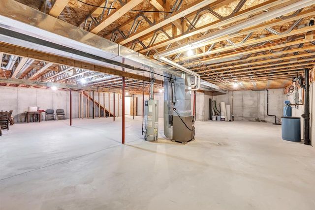 423 WOODFIELD DRIVE, Green Bay, WI 54313