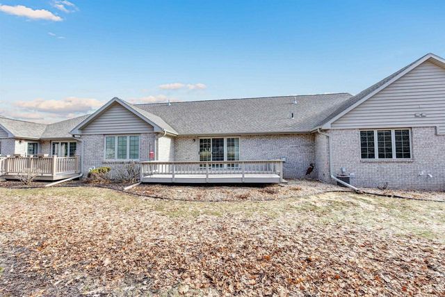 423 WOODFIELD DRIVE, Green Bay, WI 54313