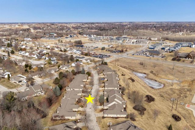 423 WOODFIELD DRIVE, Green Bay, WI 54313