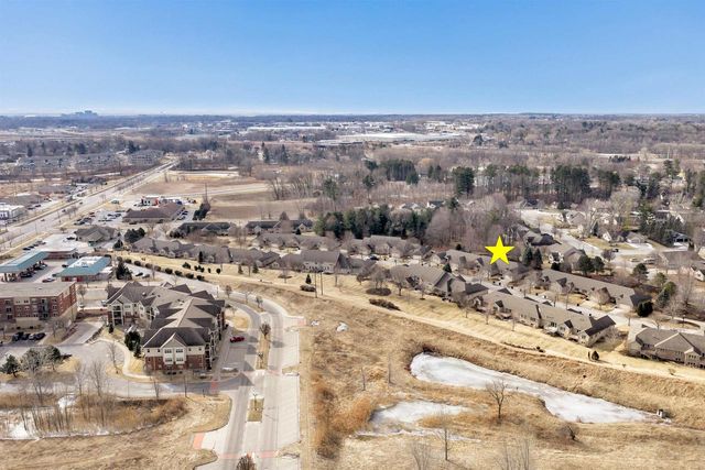 423 WOODFIELD DRIVE, Green Bay, WI 54313