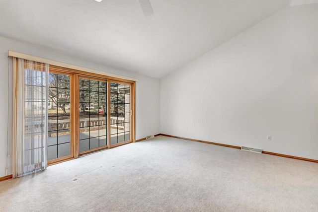 423 WOODFIELD DRIVE, Green Bay, WI 54313