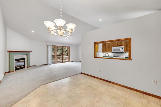 423 WOODFIELD DRIVE, Green Bay, WI 54313