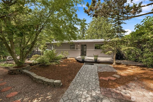 21204 SE 265th Street, Maple Valley, WA 98038