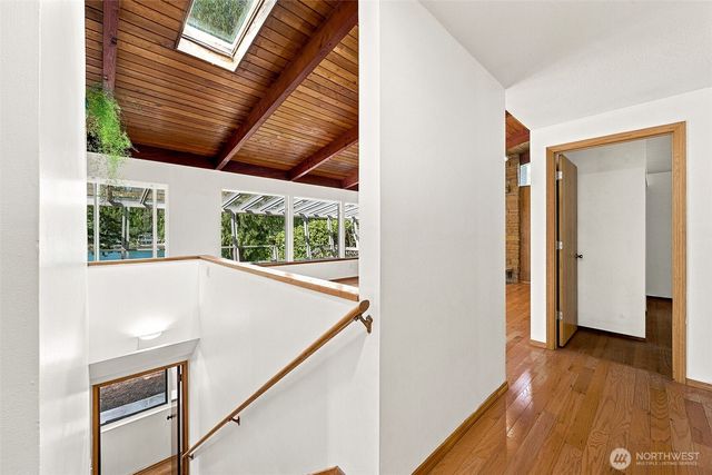 21204 SE 265th Street, Maple Valley, WA 98038