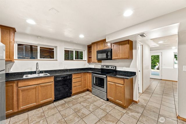 21204 SE 265th Street, Maple Valley, WA 98038