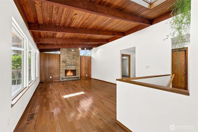 21204 SE 265th Street, Maple Valley, WA 98038