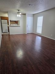 2501 Gulf Freeway 276B, Dickinson, TX 77539