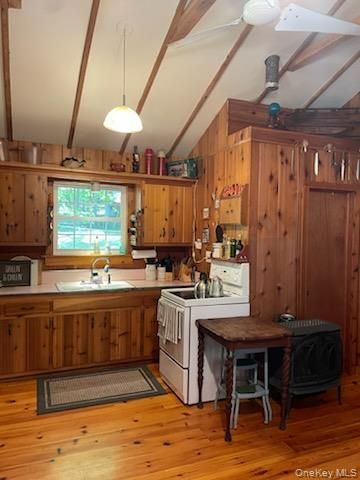 3 Perry Road, Barryville, NY 12719