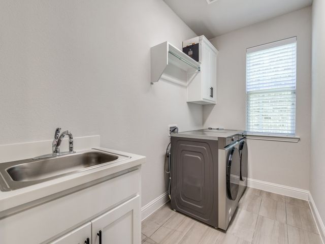 3540 Damsel Brooke Street, Lewisville, TX 75056