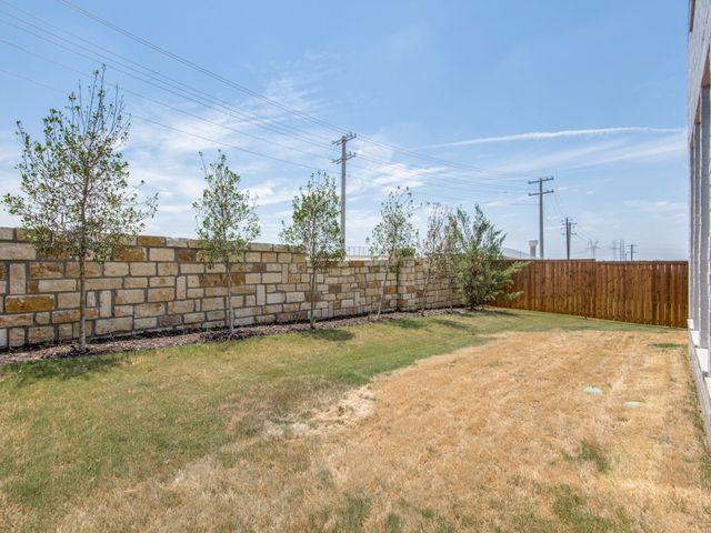 3540 Damsel Brooke Street, Lewisville, TX 75056