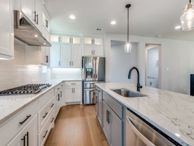 3540 Damsel Brooke Street, Lewisville, TX 75056