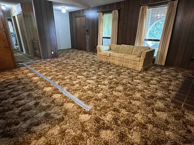 1721 Lakeshore Drive, Heber Springs, AR 72543