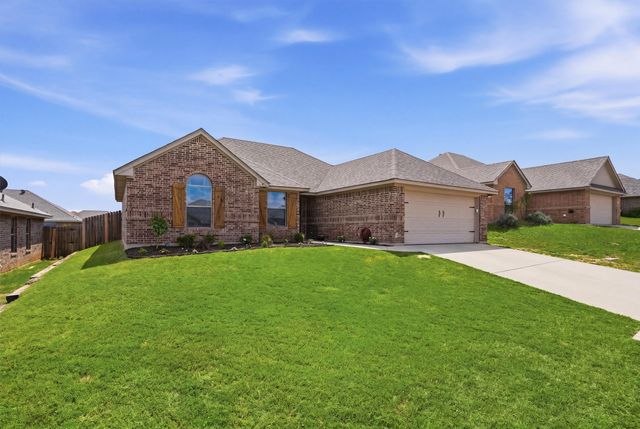 1013 Inverness Drive, Weatherford, TX 76086