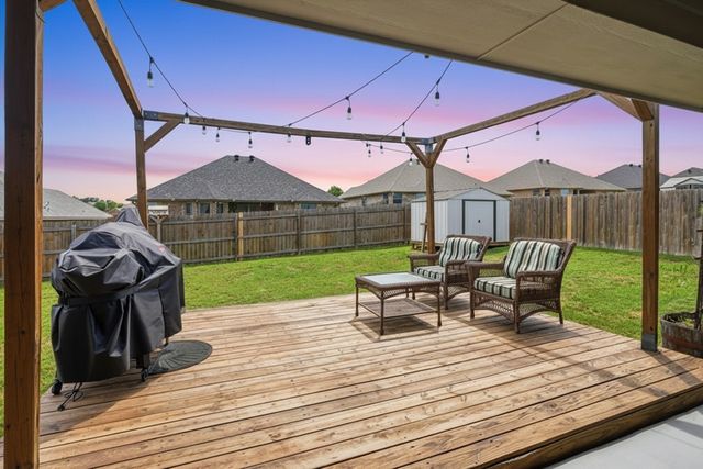 1013 Inverness Drive, Weatherford, TX 76086