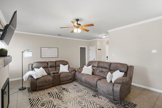 1013 Inverness Drive, Weatherford, TX 76086