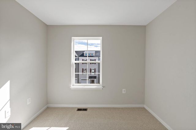 214 MONTEITH DR, Winchester, VA 22601