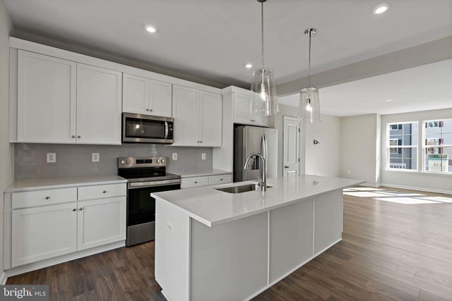 214 MONTEITH DR, Winchester, VA 22601