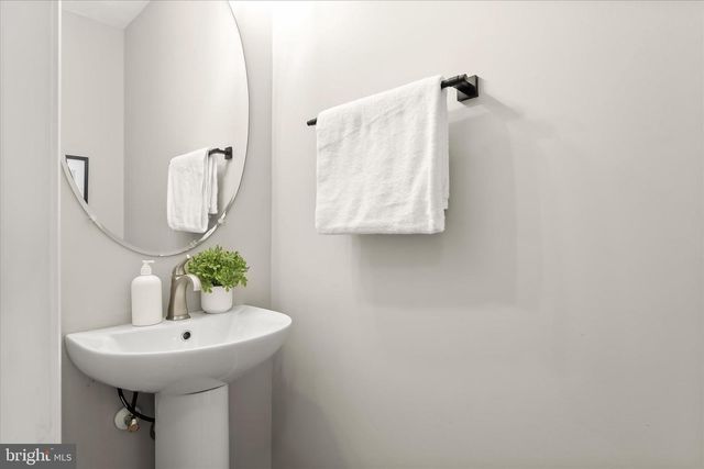 8005 ROLAND CT, Elkridge, MD 21075