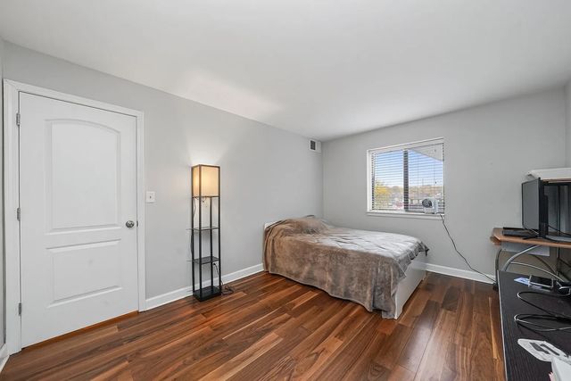 1463 Mercury Drive 203, Schaumburg, IL 60193