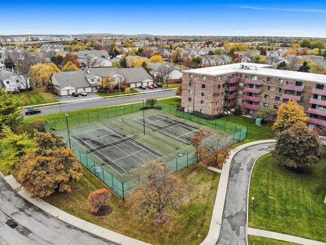 1463 Mercury Drive 203, Schaumburg, IL 60193