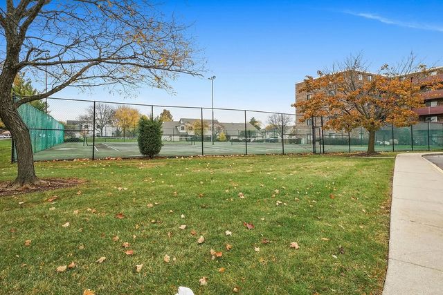 1463 Mercury Drive 203, Schaumburg, IL 60193