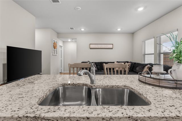 7121 Guadalupe Road, Waco, TX 76633