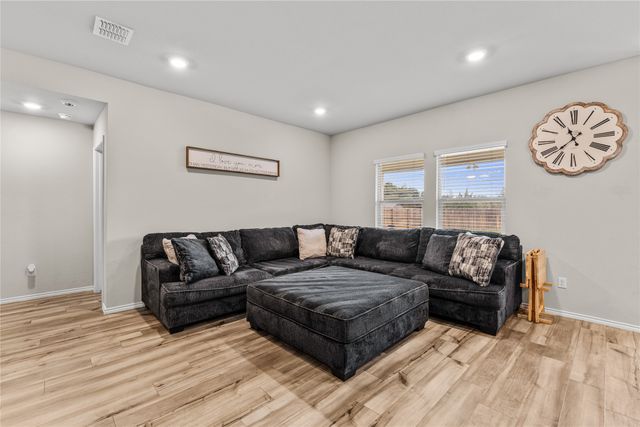 7121 Guadalupe Road, Waco, TX 76633