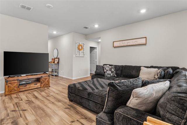 7121 Guadalupe Road, Waco, TX 76633