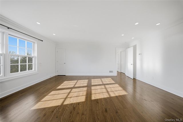 1 Fanny Circle, Yorktown Heights, NY 10598