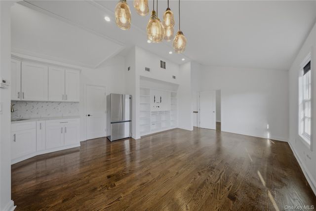 1 Fanny Circle, Yorktown Heights, NY 10598