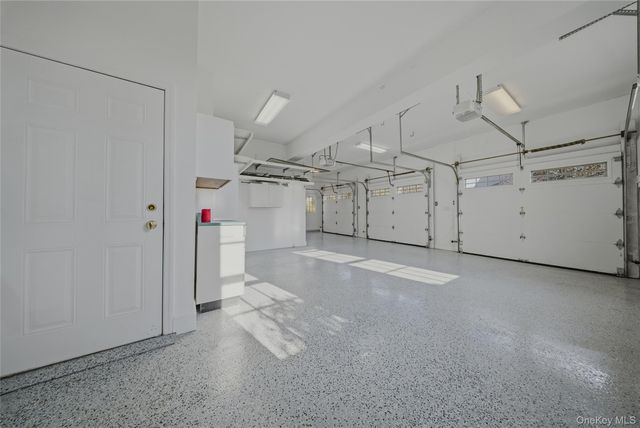 1 Fanny Circle, Yorktown Heights, NY 10598