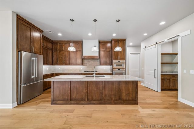 1231 N 71st Place, Broken Arrow, OK 74014
