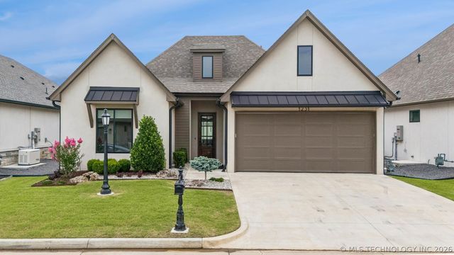 1231 N 71st Place, Broken Arrow, OK 74014