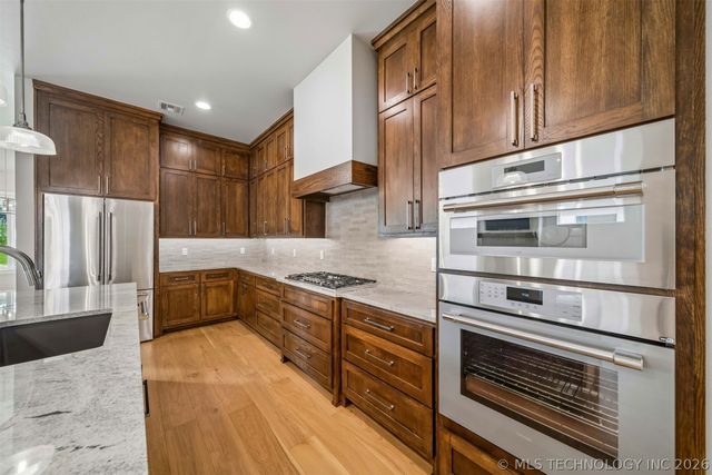 1231 N 71st Place, Broken Arrow, OK 74014