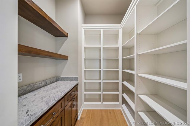 1231 N 71st Place, Broken Arrow, OK 74014