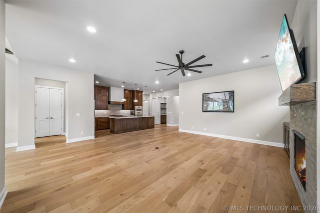 1231 N 71st Place, Broken Arrow, OK 74014